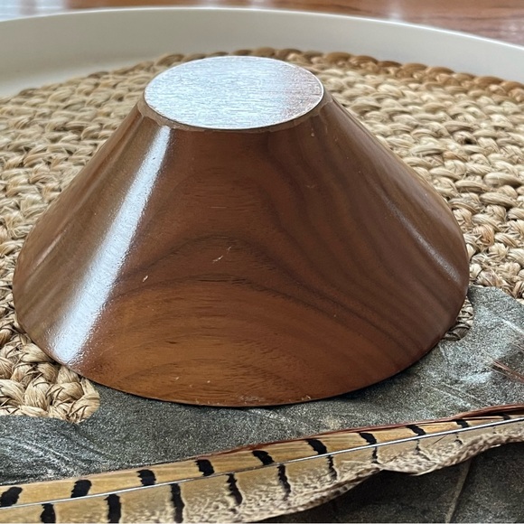 Rude Osolnik - "Osolnik Originals Walnut" Biomorphic Hand Turned Walnut Bowl - Picture 12 of 16